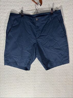 lululemon athletica Men's Dark Navy Flat-Front Shorts